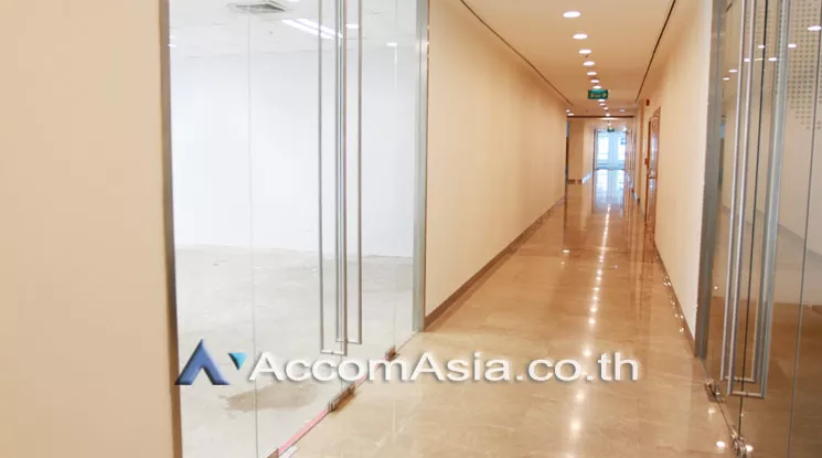 8  Office Space For Rent in Ploenchit ,Bangkok BTS Ploenchit at Athenee Tower AA18057